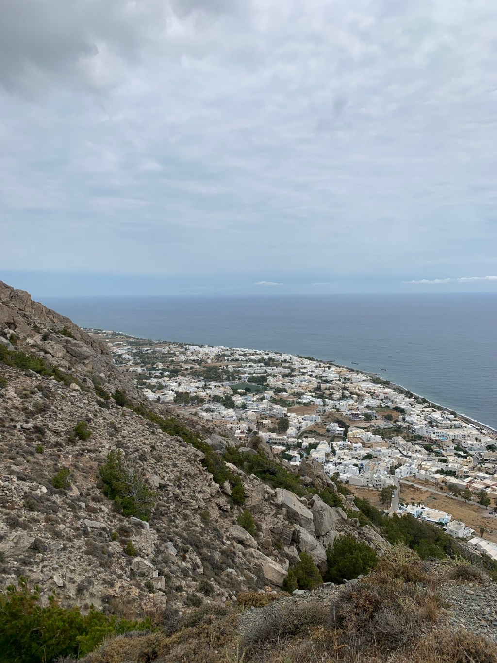 Kamari Beach: A Sun-Seeker’s Paradise in&nbsp;Santorini